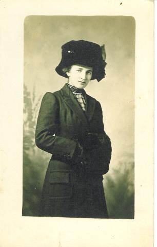lizze gephard postcard